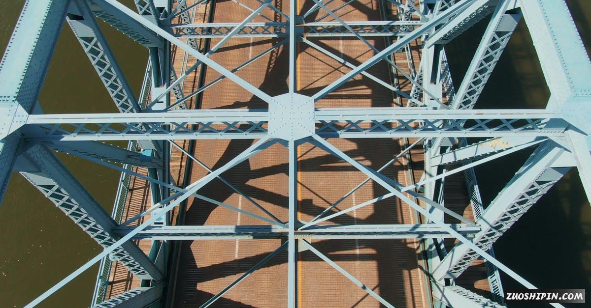 2605468|航拍俯拍桥梁结构轿车4K视频素材插图