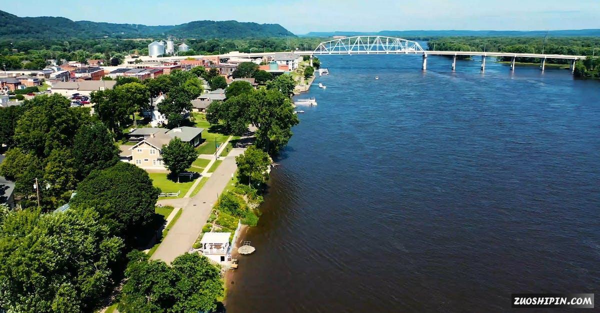 2802563|美丽海滨城市和桥梁航拍4K视频素材插图