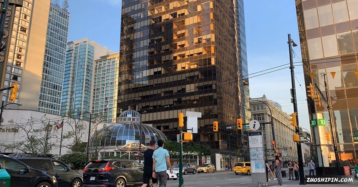 2403060|人行道, 建筑和街道延时视频素材插图